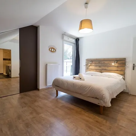 La Champanaise - 2 à 300m Du D'annecy Appartement *