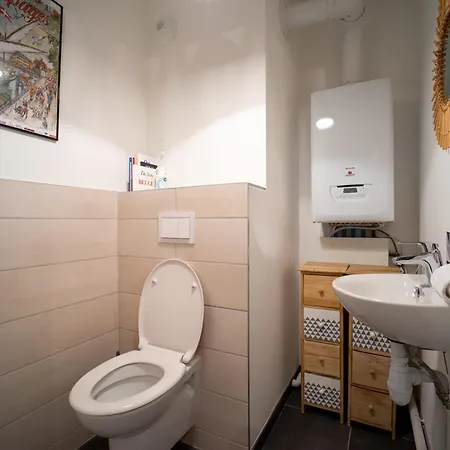 La Champanaise - 2 Bedroom 300m From Annecy Apartment *
